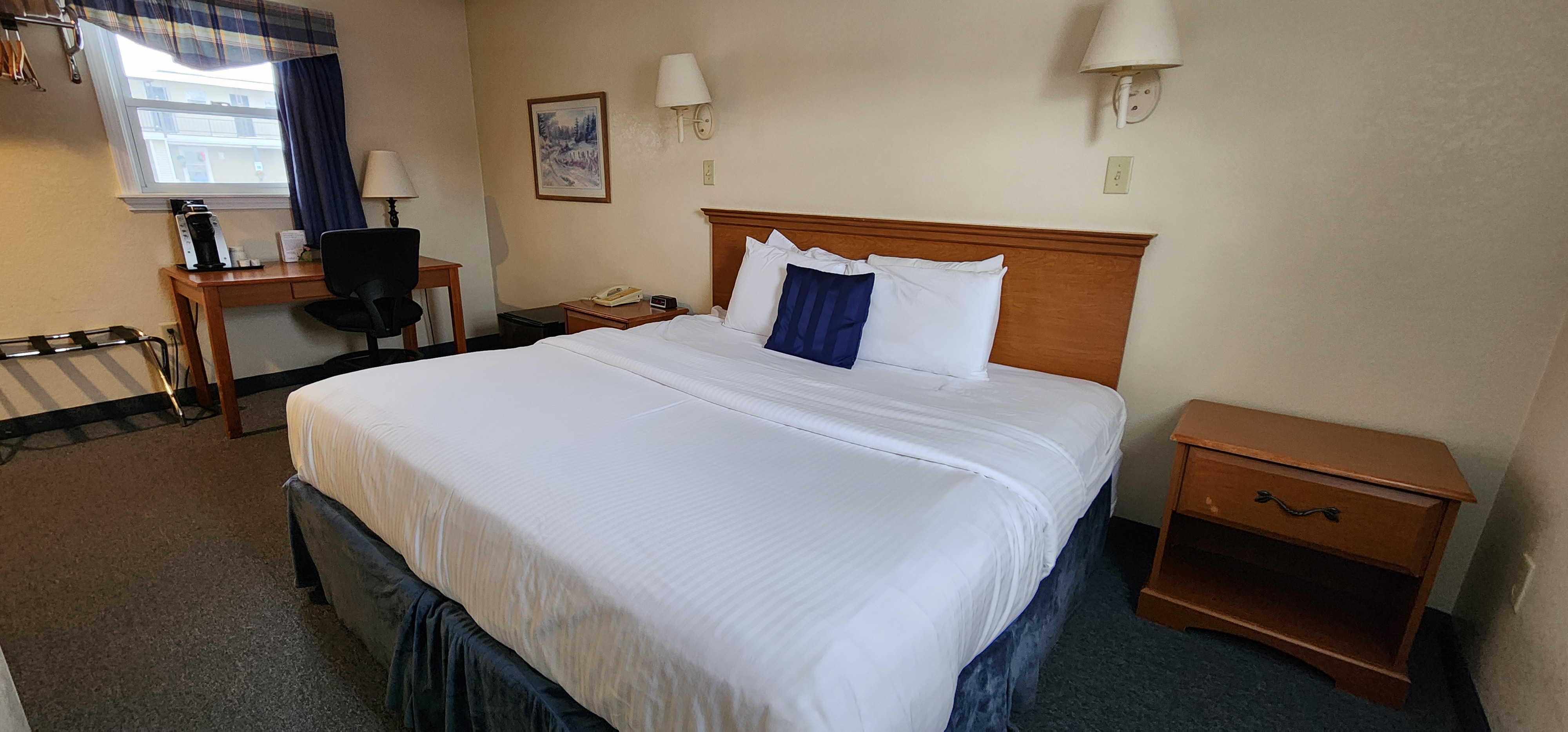 Newport City Inn and Suites — photo 39 of 46