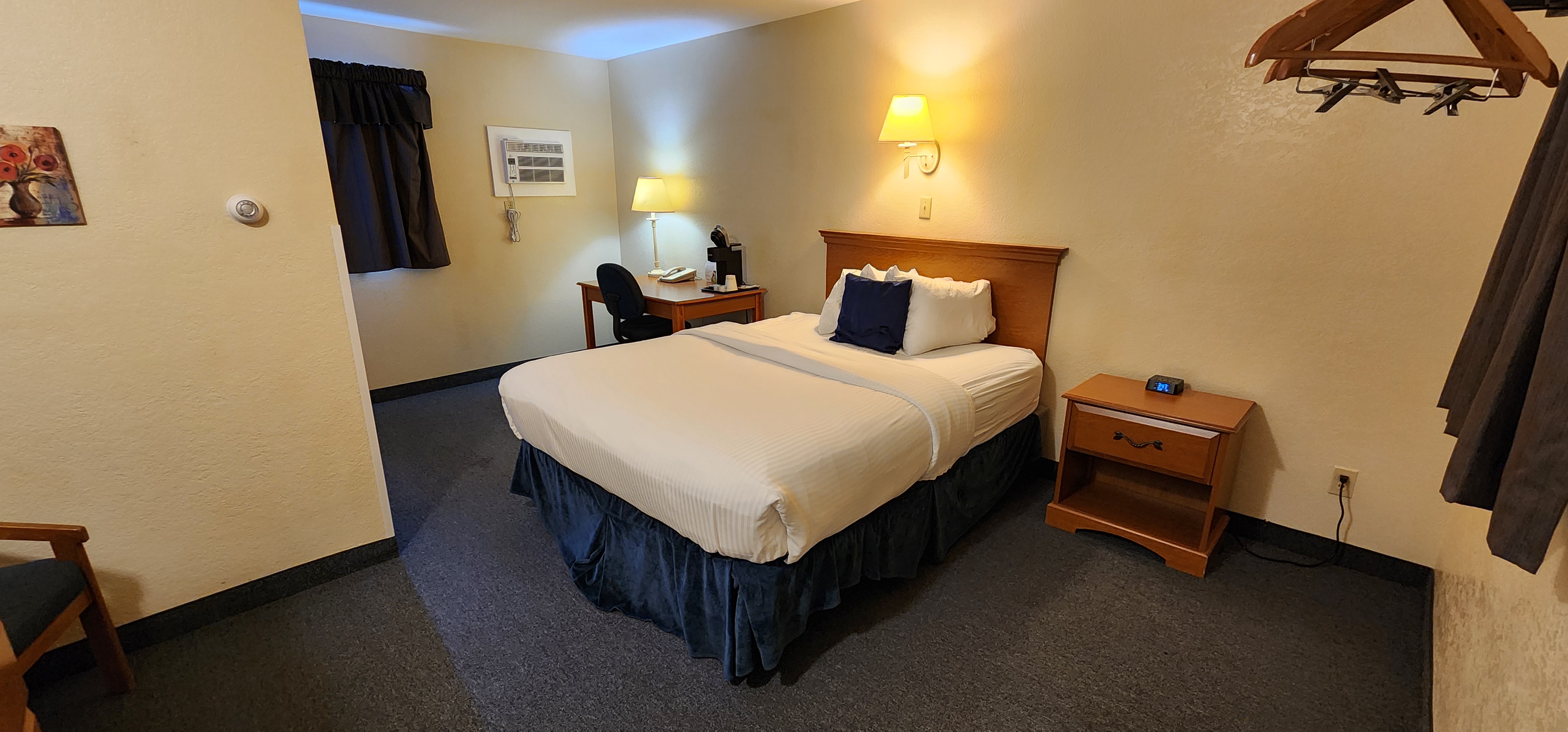 Newport City Inn and Suites — photo 42 of 46